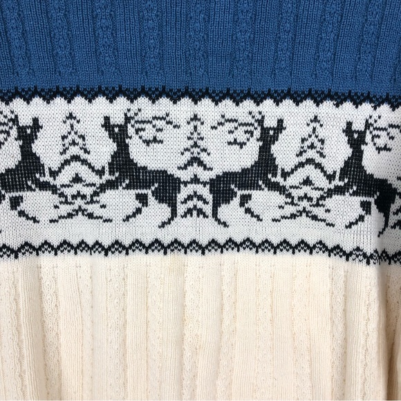 Vintage Hardwood & Pine Medium Blue White Reindeer Sweater Made in Romania - Picture 4 of 6